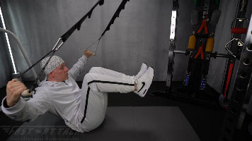 Fast-Attach Fitness Suspension Trainer Tuck Up Exercise Finish